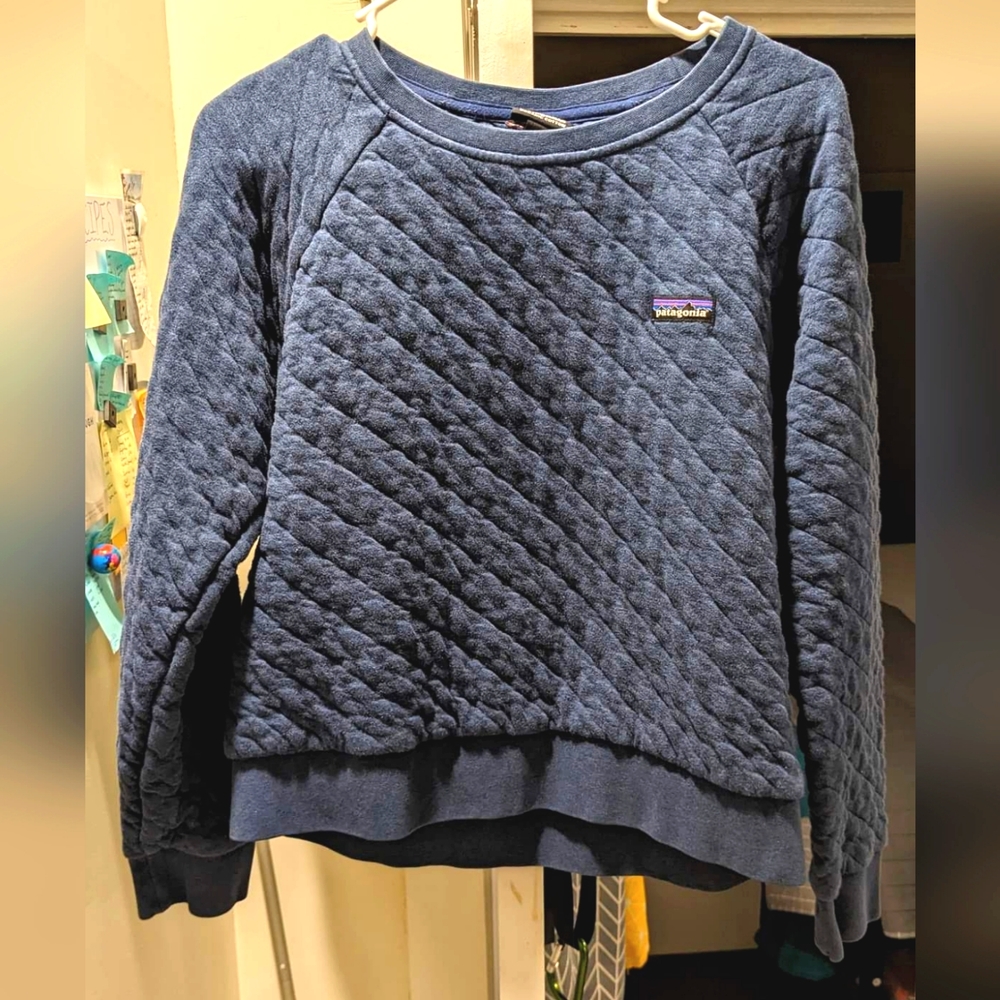 Limited Time 10% Off - Patagonia Women's Navy Quilted Crewneck Sweater Large